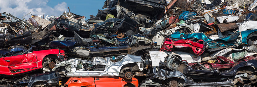 destruction d'une voiture